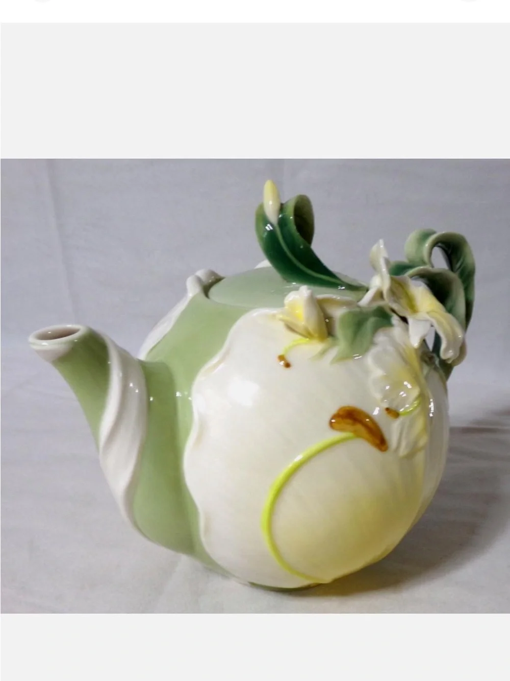 Pier one Ginger Lily porcelain Teapot